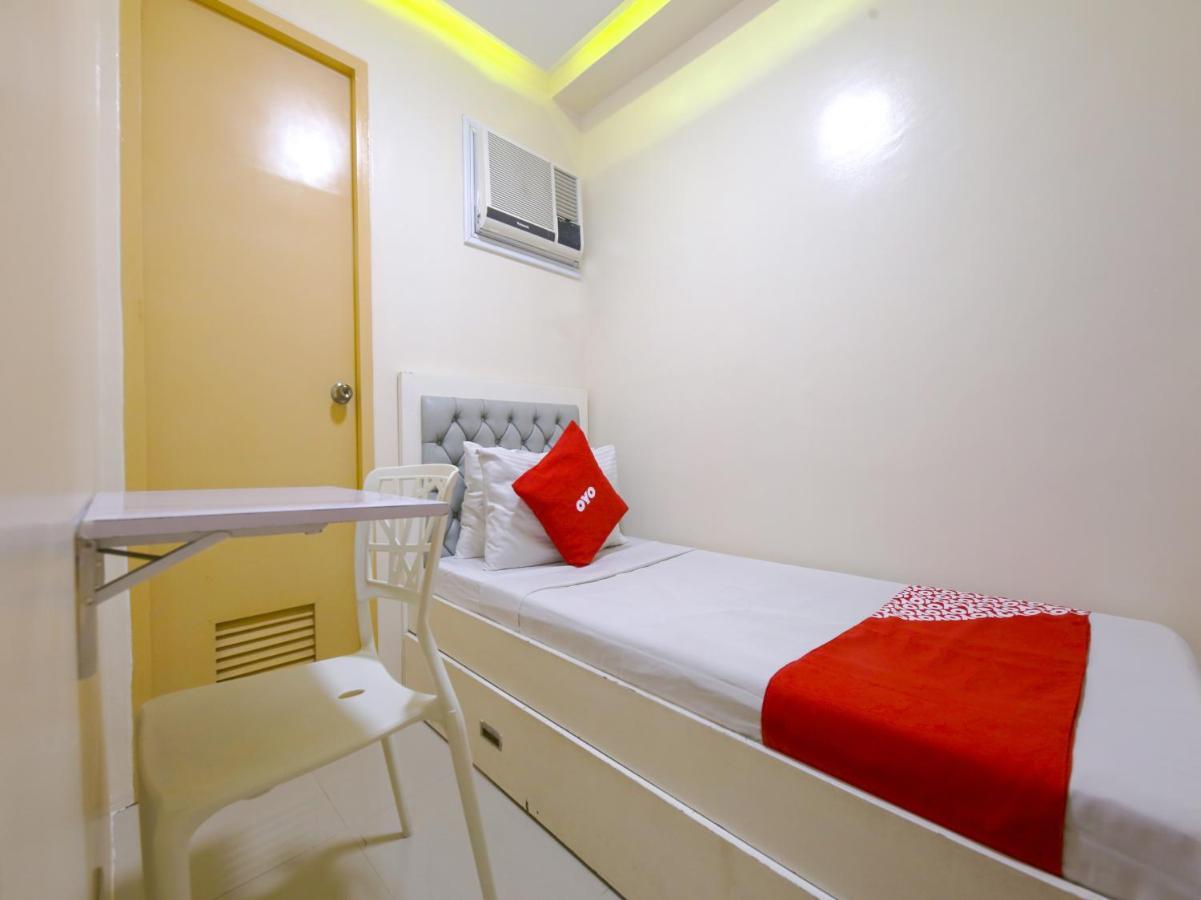 Hotel Oyo 783 Freemont Place Pasay Zewnętrze zdjęcie